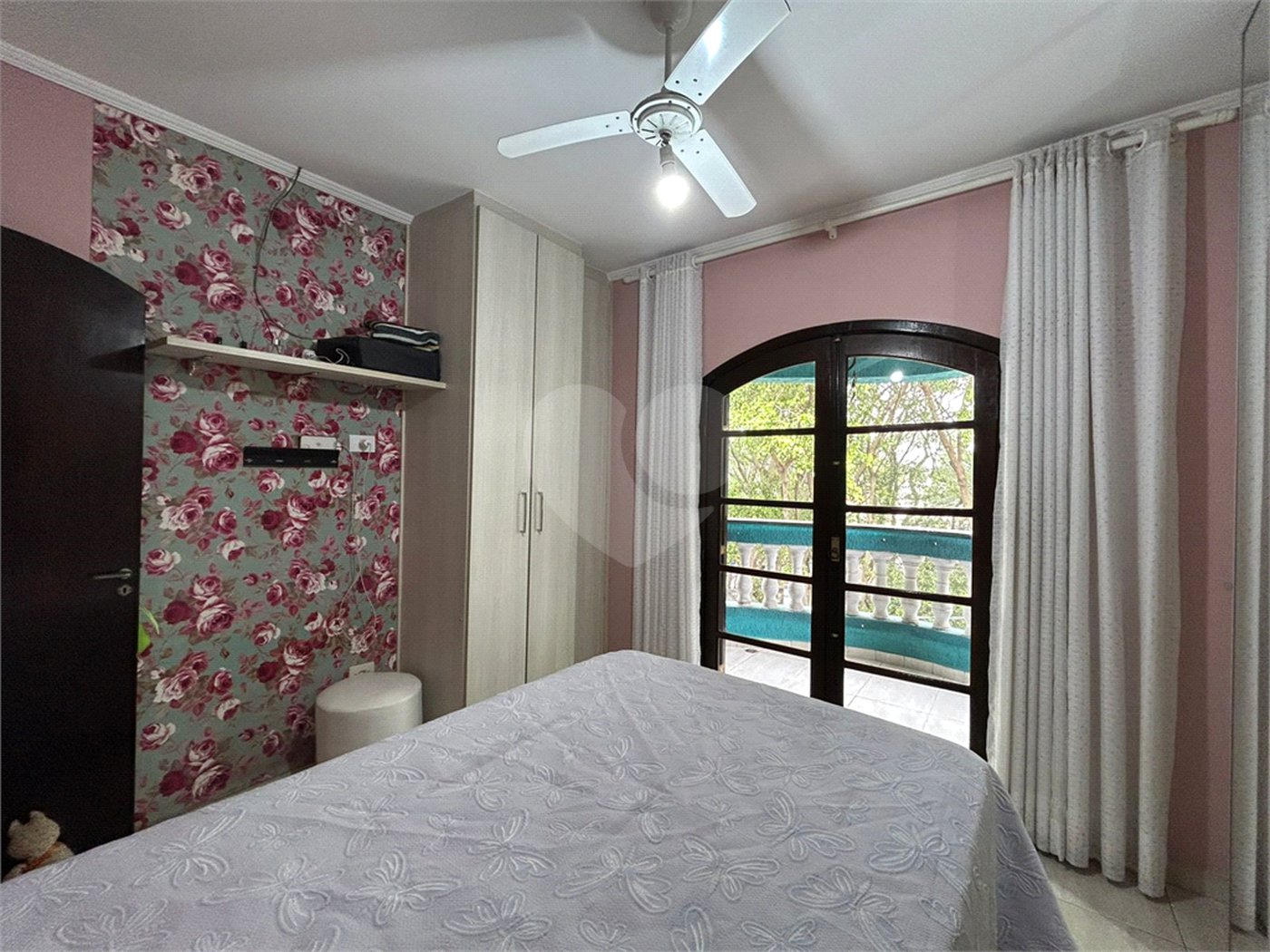 Sobrado à venda com 3 quartos, sendo 1 suíte, em Tremembé, São Paulo, SP