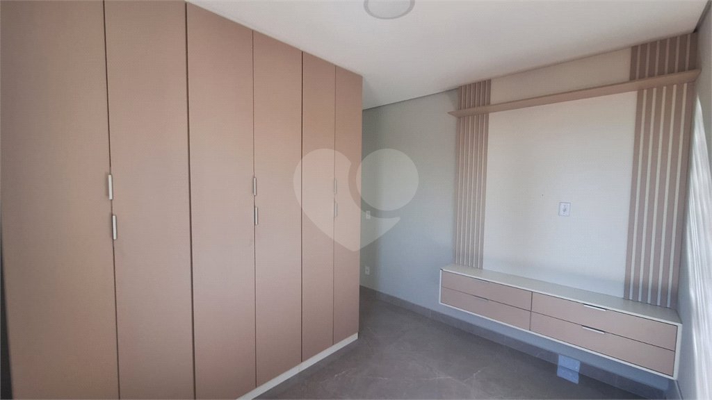 Apartamento à venda com 3 quartos, sendo 1 suíte, em Wanel Ville, Sorocaba, SP
