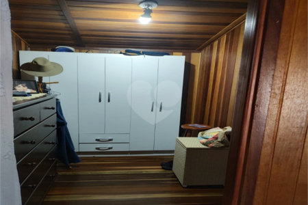Chácara à venda com 4 quartos, sendo 1 suíte, em Chácaras Fernão Dias, Atibaia, SP