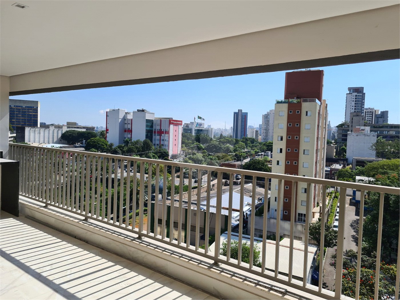 Apartamento à venda com 3 suítes em Vila Clementino, São Paulo, SP