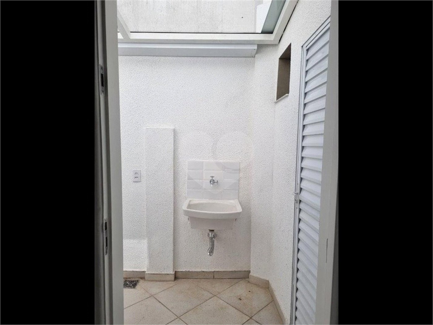 Casa à venda com 3 quartos, sendo 2 suítes,  em Mirandópolis, São Paulo, SP