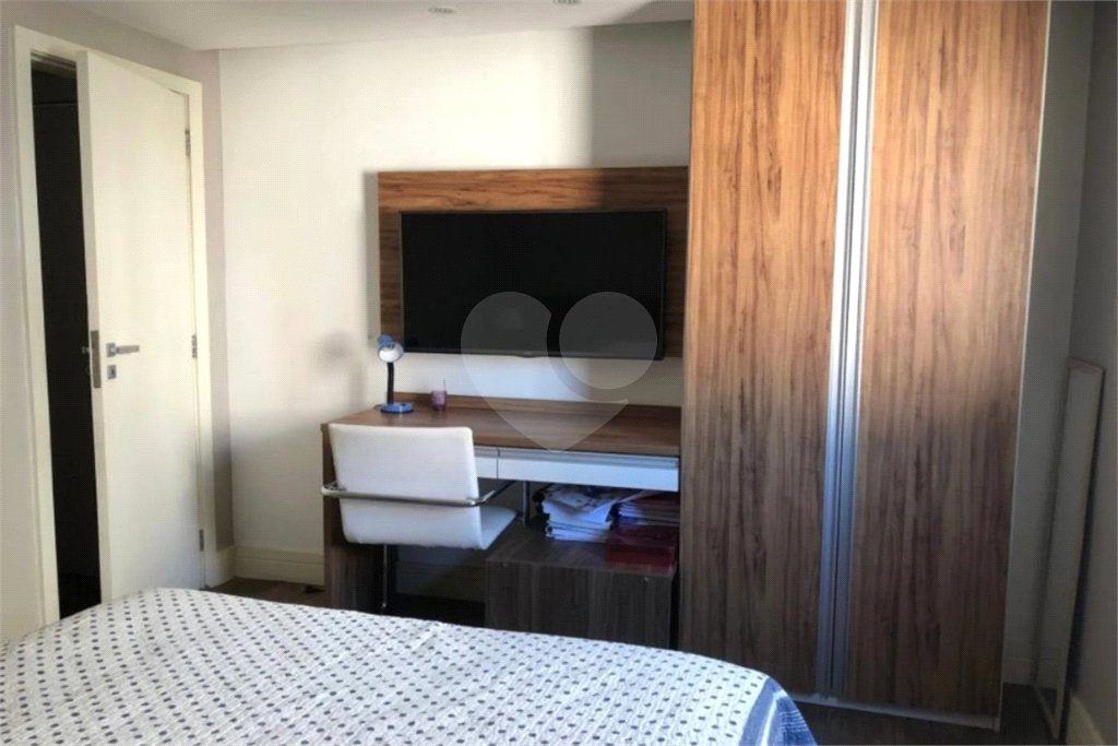 Cobertura à venda com 3 quartos, sendo 1 suíte,  em Tijuca, Rio de Janeiro, RJ