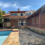 Casa à venda com 4 suítes em Vila Petrópolis, Atibaia, SP