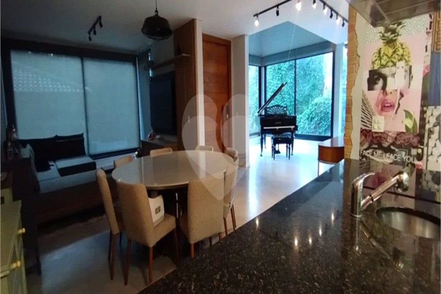 Casa à venda com 3 suítes no condomínio Sausalito, Mairiporã - SP