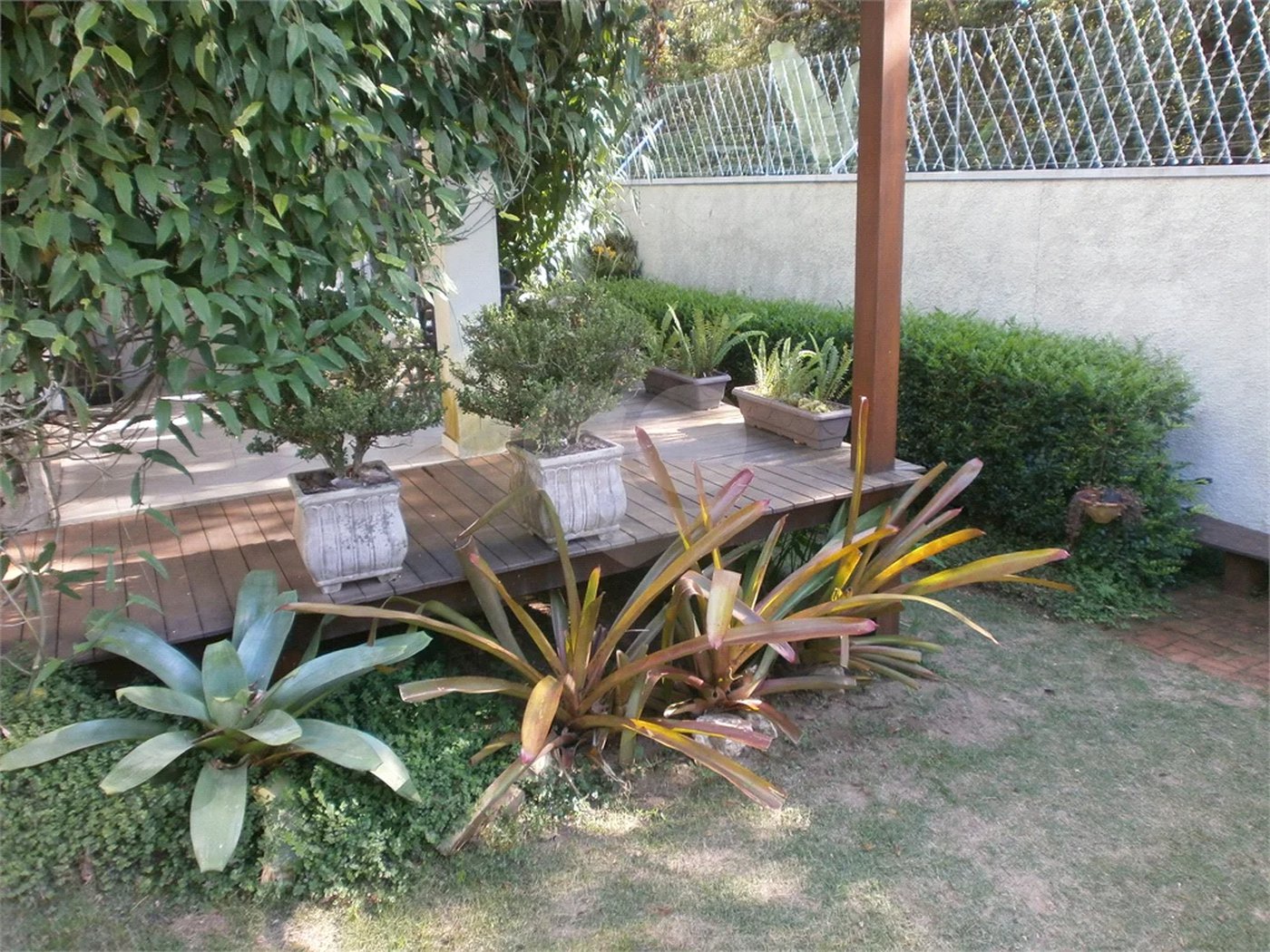 Casa à venda com 3 suítes em Bosque, Vinhedo, SP
