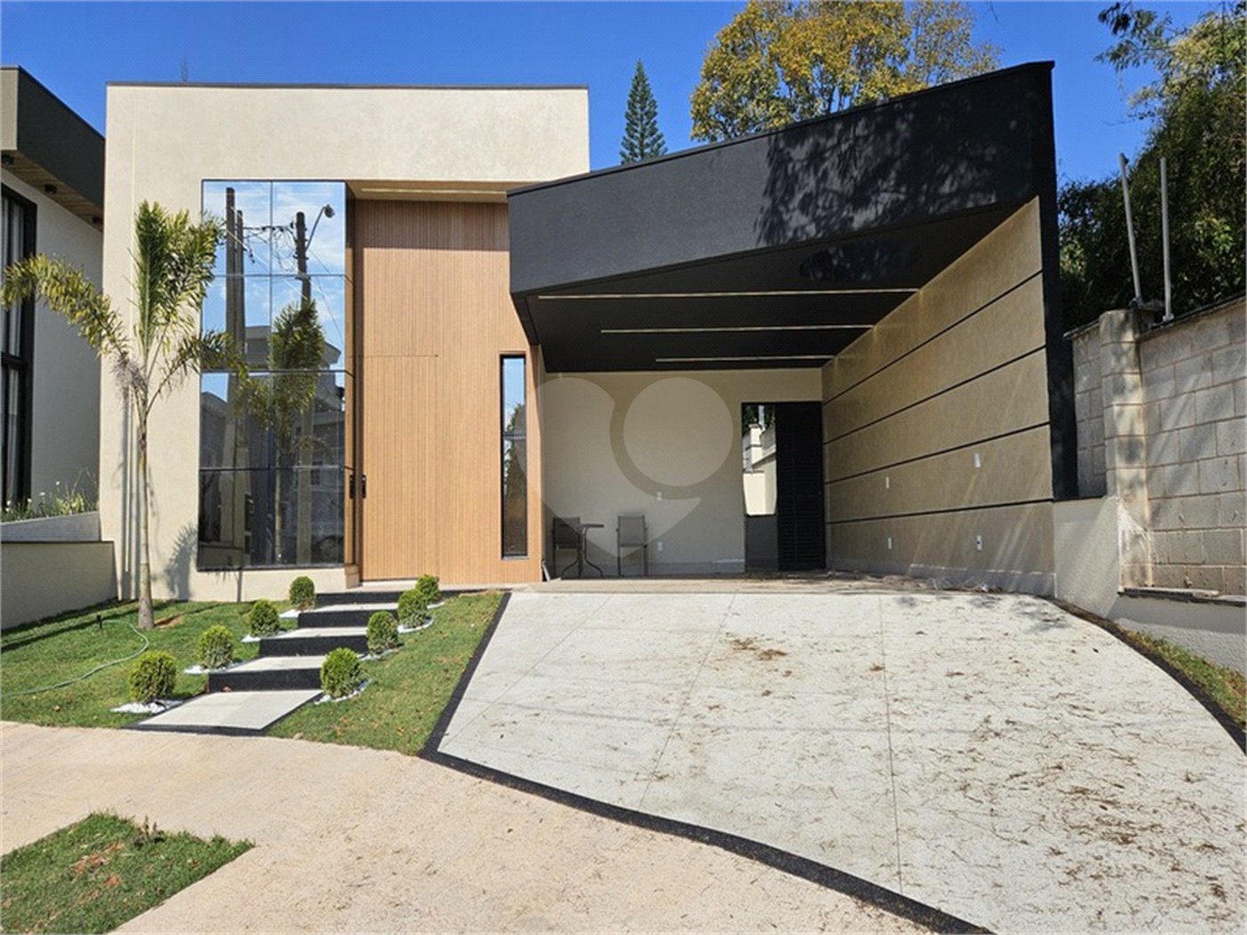 Casa à venda com 3 suítes no condomínio Residencial Milano, Indaiatuba - SP