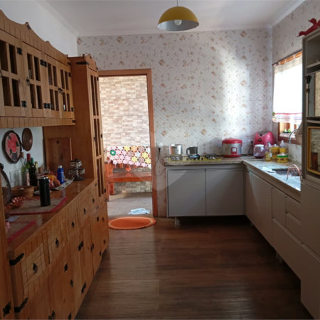 Casa à venda com 4 quartos, sendo 2 suítes,  em Guaxinduva, Atibaia, SP