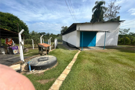 Chácara à venda com 6 quartos, sendo 1 suíte,  em Cercadinho, Alambari, SP