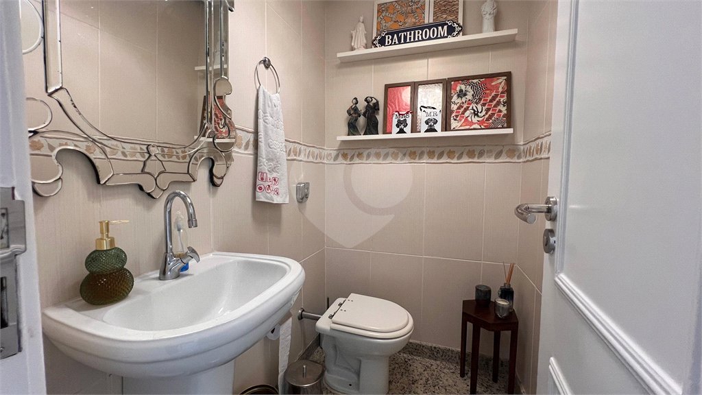 Casa à venda ou para alugar com 4 quartos, sendo 3 suítes, no condomínio Associação Vivendas do Sol, Rio de Janeiro - RJ
