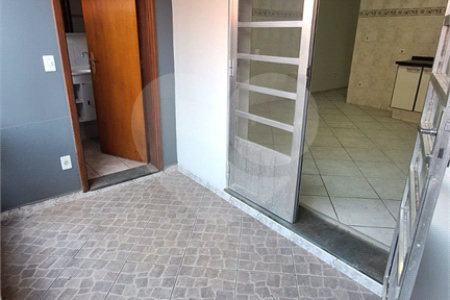 Sobrado à venda com 2 suítes em Jardim Itamaracá, Indaiatuba, SP