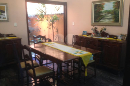 Casa à venda com 2 quartos, sendo 1 suíte,  em Vila Amorim, Suzano, SP