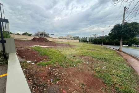 Terreno à venda em Jardim São Camilo, Araraquara, SP