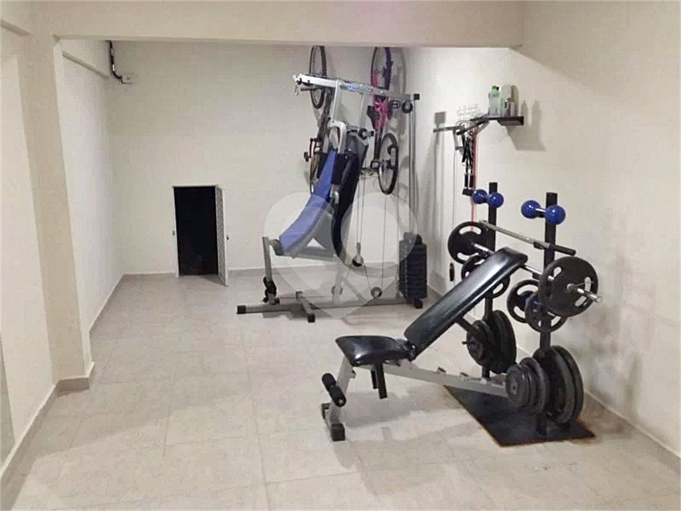 Casa à venda com 4 quartos, sendo 3 suítes,  no condomínio Itatinga 1, São Paulo - SP
