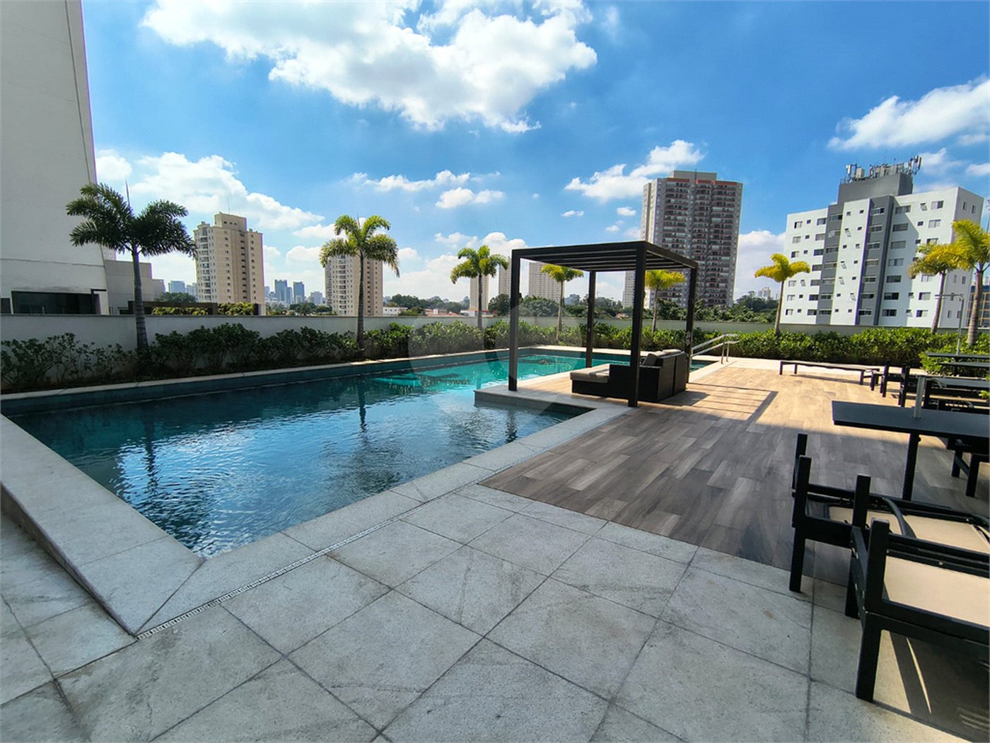 Apartamento à venda com 2 quartos, sendo 1 suíte,  em Jardim Caravelas, São Paulo, SP