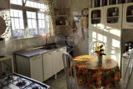 Casa à venda com 9 quartos em Parque Fernanda, São Paulo, SP