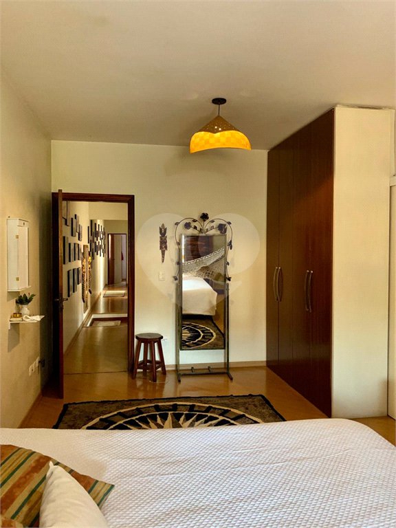 Sobrado à venda com 3 quartos, sendo 1 suíte, em Jardim Marajoara, São Paulo, SP
