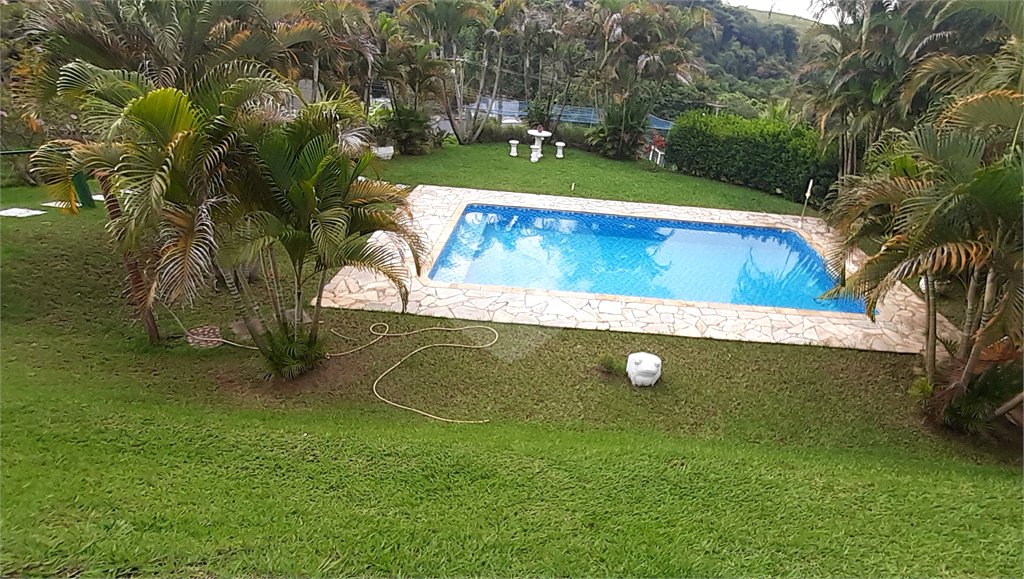 Casa em condomínio à venda com 3 quartos, sendo 1 suíte, no Centro, Bom Jesus dos Perdões, SP