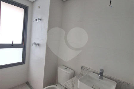 Apartamento à venda com 3 suítes em Sumarezinho, São Paulo, SP