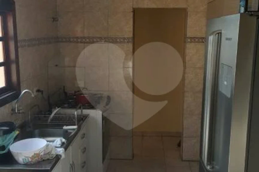 Casa à venda com 5 quartos, sendo 1 suíte, em Santana, São Paulo, SP