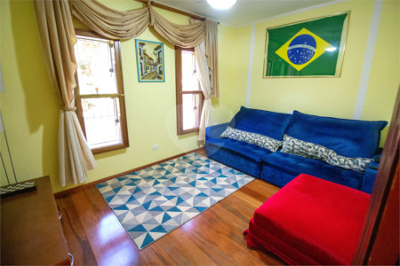 Casa à venda ou para alugar com 4 quartos, sendo 1 suíte, no Centro, São Roque, SP