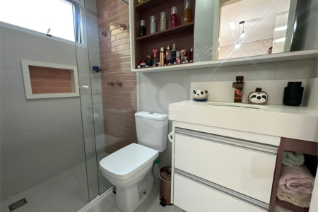 Casa à venda com 3 suítes no condomínio Estância Marambaia, Vinhedo - SP