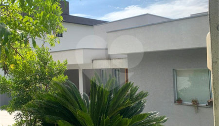 Casa à venda com 3 quartos, sendo 1 suíte,  no condomínio Residencial Ponderosa, São Roque - SP