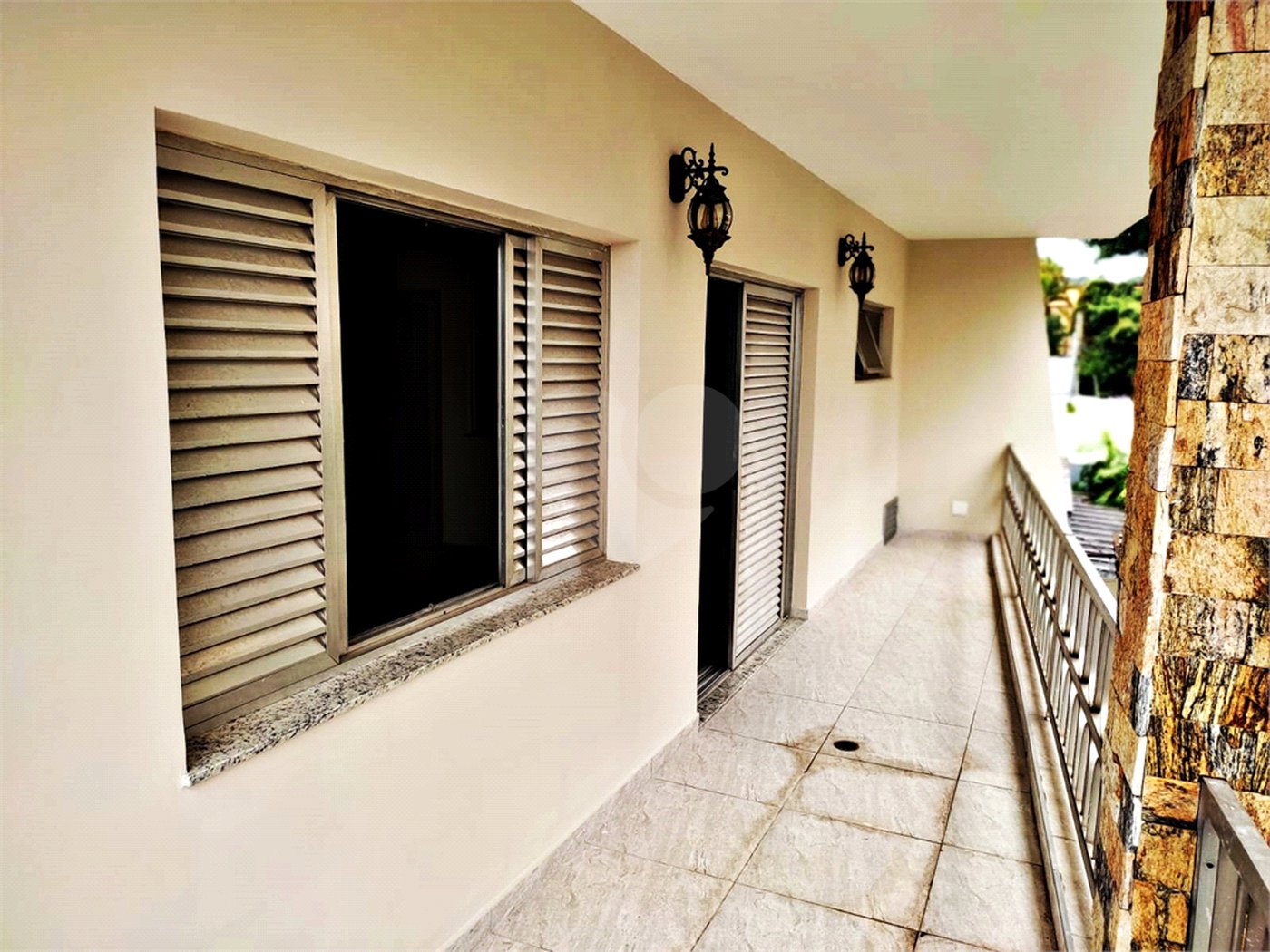 Sobrado à venda com 5 quartos, sendo 2 suítes, em Vila Nova Cachoeirinha, São Paulo, SP