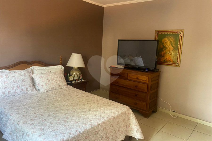 Sobrado à venda com 3 quartos, sendo 1 suíte, em Tremembé, São Paulo, SP