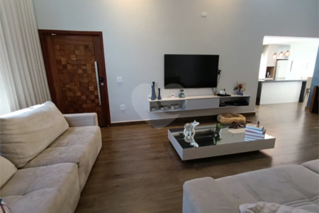 Casa à venda com 4 quartos, sendo 2 suítes, no condomínio Jardim Reserva Bom Viver de Indaiatuba, Indaiatuba - SP
