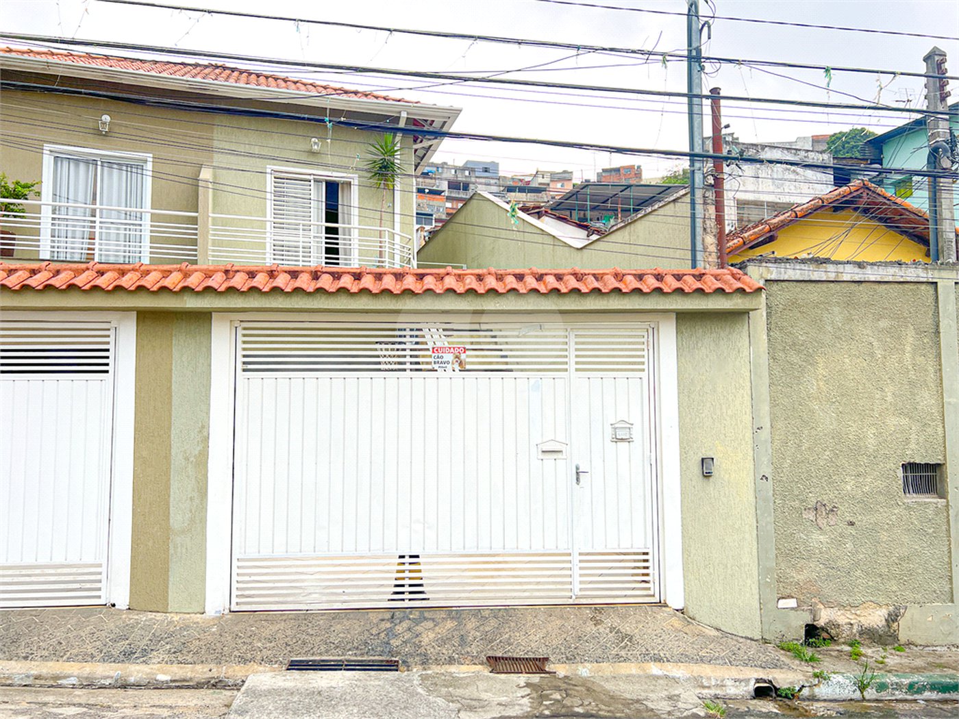 Casa à venda com 3 quartos, sendo 1 suíte,  no condomínio 658, São Paulo - SP