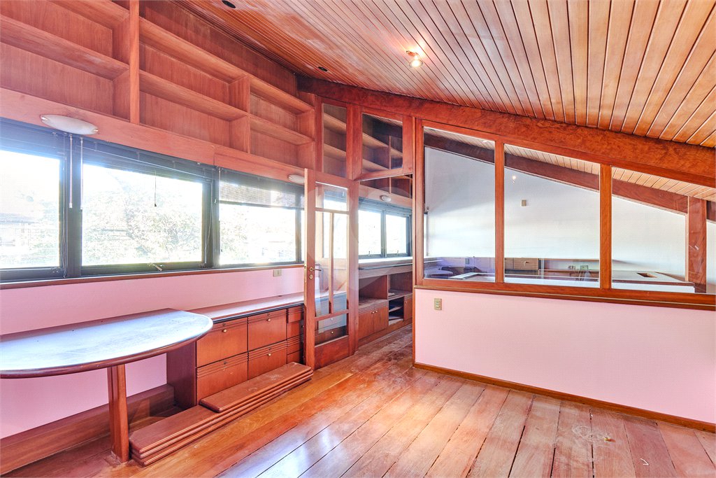 Casa à venda com 3 quartos, sendo 1 suíte, em Brooklin, São Paulo, SP