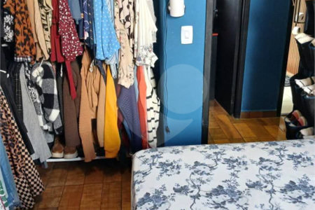 Casa à venda com 2 quartos no condomínio Villa Caucaia, Cotia - SP