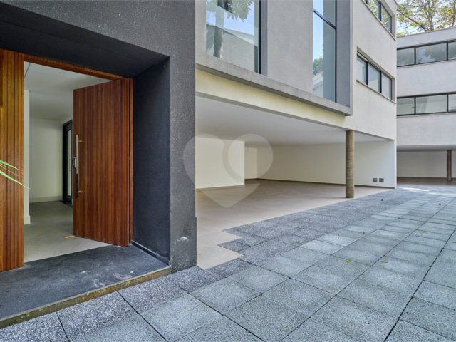 Casa à venda com 4 suítes no condomínio Liló, São Paulo - SP