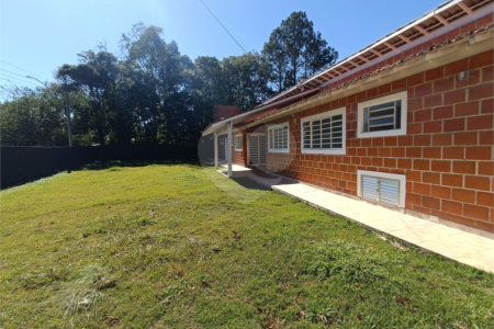 Chácara à venda com 4 quartos, sendo 1 suíte, em Vila Vilma (mailasqui), São Roque, SP