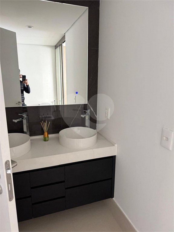 Apartamento à venda com 2 suítes em Jardim Morumbi, São Paulo, SP