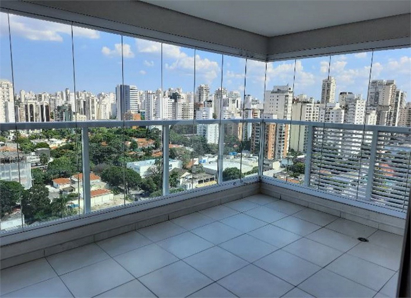 Apartamento à venda com 2 quartos, sendo 1 suíte,  em Brooklin Paulista, São Paulo, SP