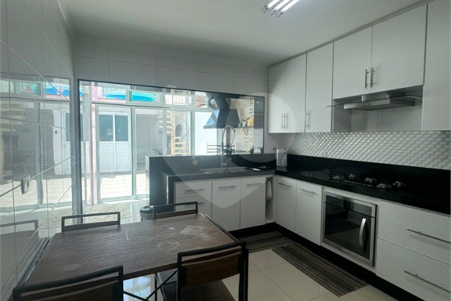 Sobrado à venda com 3 quartos, sendo 1 suíte, em Tucuruvi, São Paulo, SP