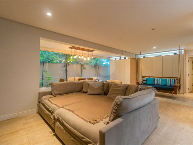 Apartamento à venda com 2 suítes em Alto da Boa Vista, São Paulo, SP