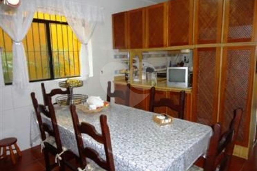Sobrado à venda com 3 quartos, sendo 1 suíte, em Parada Inglesa, São Paulo, SP