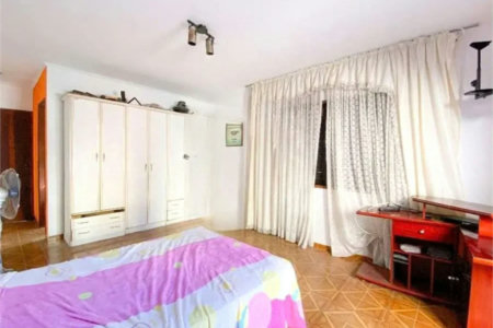 Sobrado à venda com 4 quartos em Vila Ipojuca, São Paulo, SP