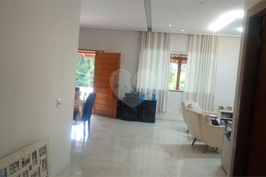 Condomínio para alugar com 3 quartos, sendo 1 suíte, em Caraguatá, Mairiporã, SP