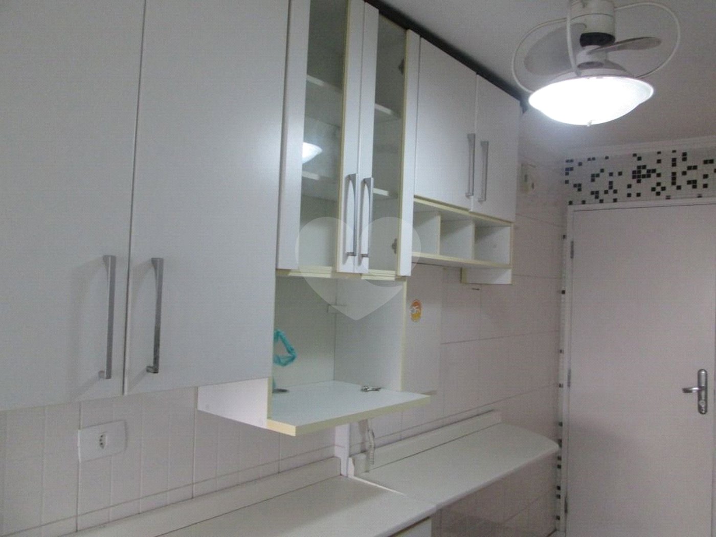Apartamento à venda com 3 quartos, sendo 1 suíte,  em Paraíso, São Paulo, SP