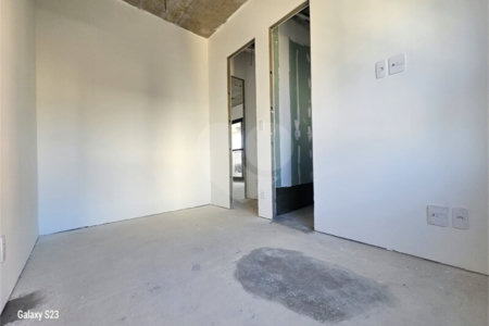 Apartamento à venda com 3 quartos, sendo 1 suíte,  em Pinheiros, São Paulo, SP