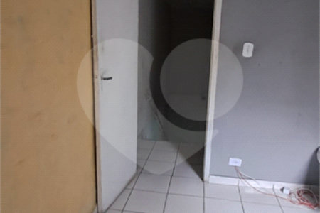 Casa à venda com 2 quartos, sendo 1 suíte,  em Jardim Leonor Mendes de Barros, São Paulo, SP