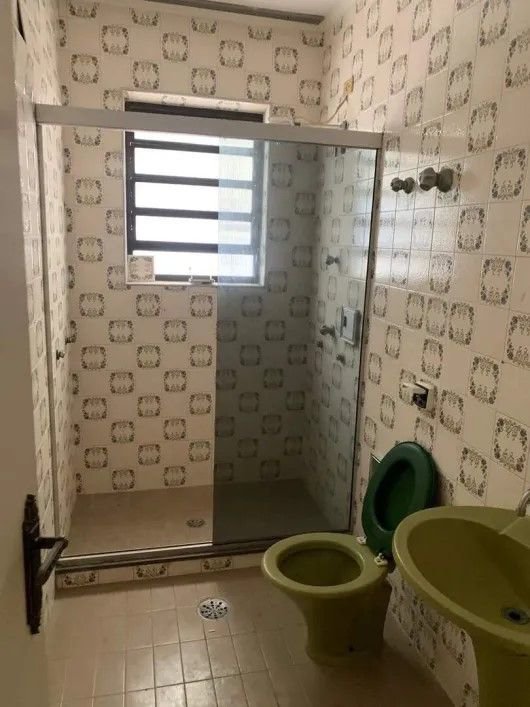 Casa/ Sobrado Amplo no Boqueirão/ Santos/SP