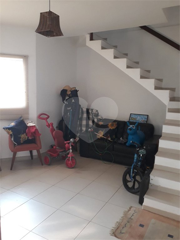 Casa à venda com 3 quartos, sendo 1 suíte, em Vila Capuava, Valinhos, SP