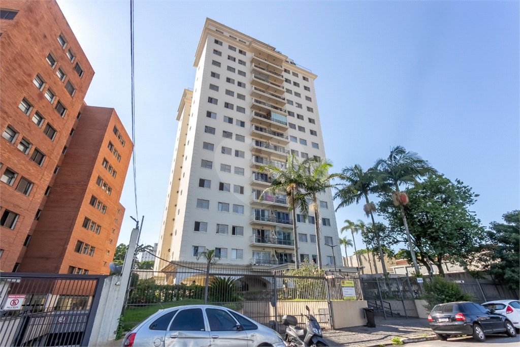 Apartamento à venda com 3 quartos, sendo 1 suíte, em Santo Amaro, São Paulo, SP