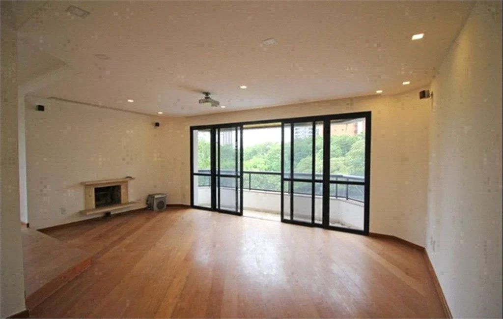 Apartamento à venda com 4 quartos, sendo 3 suítes, em Vila Suzana, São Paulo, SP