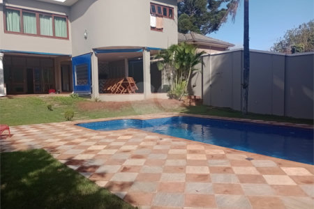 Casa à venda com 5 quartos, sendo 3 suítes, no Centro, Itapetininga, SP