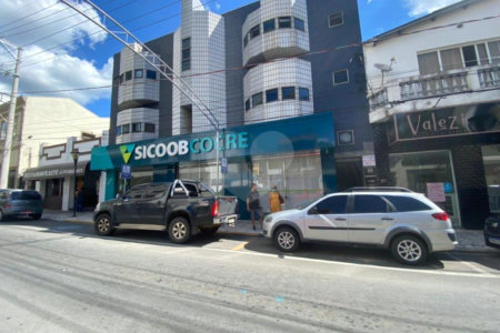 Casa à venda com 2 quartos no Centro, Serra Negra, SP